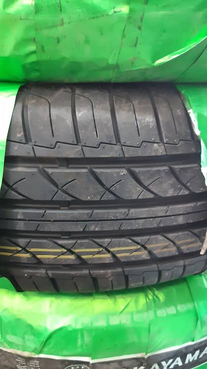 لاستیک واکایاما سایز 205/55/16 گل akita k1